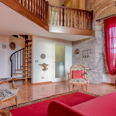 Italianway - Castello Di Apartamento Borgomale